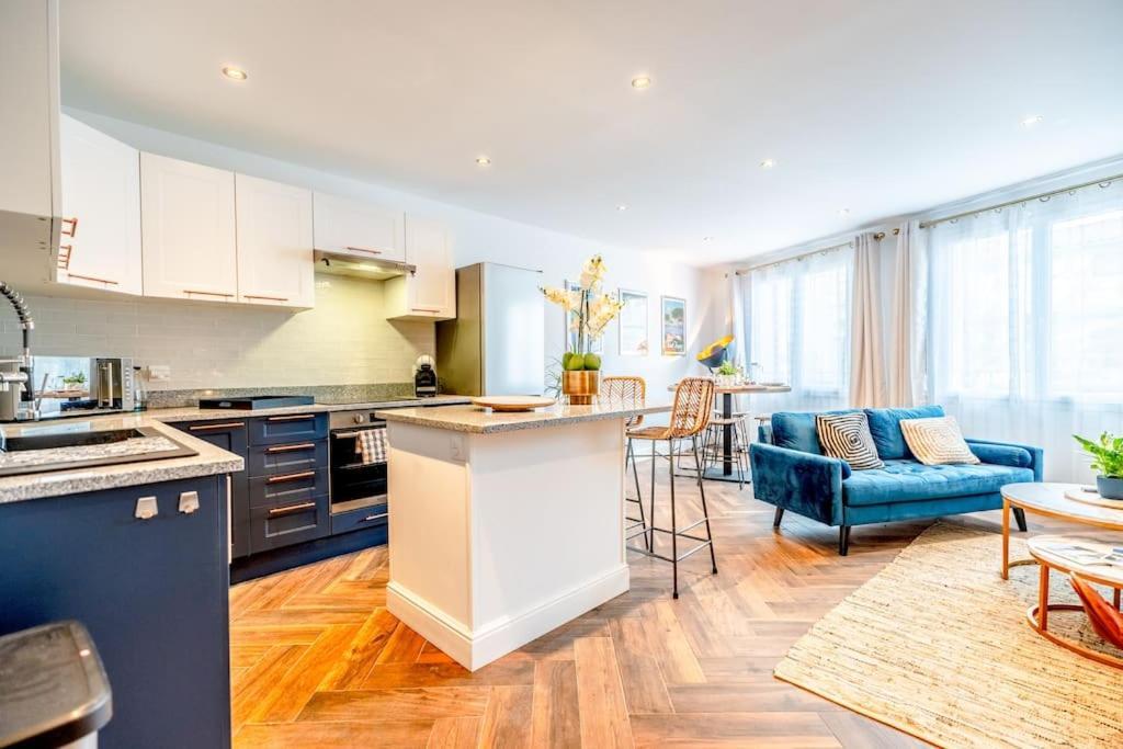 Superbe Appartement Neuf, Climatise Centre Village Le Plan-de-la-Tour Exterior foto