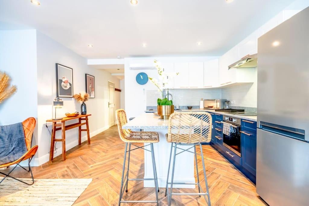 Superbe Appartement Neuf, Climatise Centre Village Le Plan-de-la-Tour Exterior foto